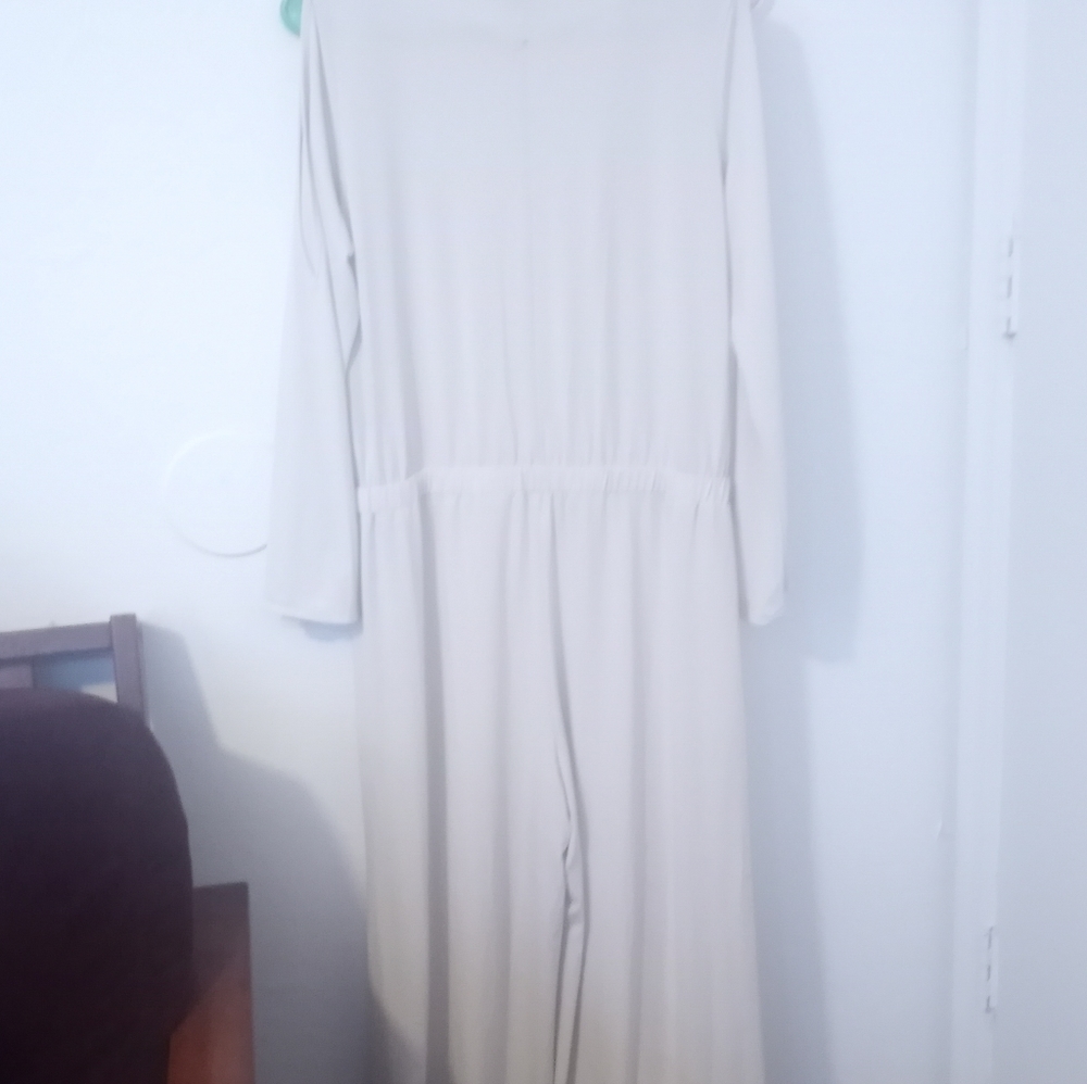 Jumpsuits - Picture 2 of 6